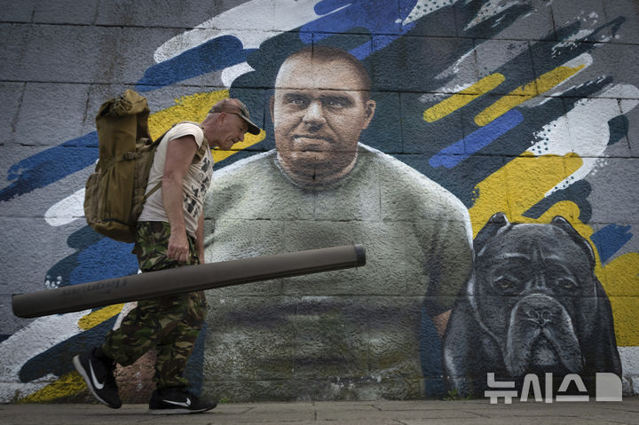 '거미집 작전' 이끈 우크라 안보국장 사임