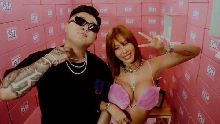 [서울=뉴시스] 코알라(왼쪽)·제시 (사진=코알라 'RSVP' 뮤직비디오 캡처) 2025.06.05. photo@newsis.com *재판매 및 DB 금지