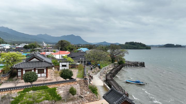 [해남=뉴시스]북평면 남창리 해월루. (사진=해남군 제공) 2025.06.05. photo@newsis.com *재판매 및 DB 금지