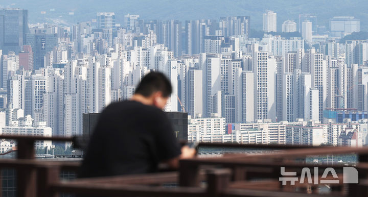 [서울=뉴시스] 김진아 기자 = 사진은 5일 서울 시내 아파트. 2025.06.05. bluesoda@newsis.com