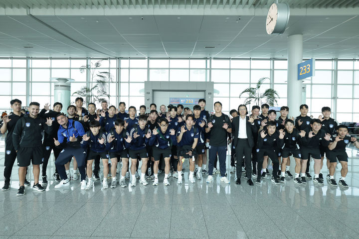 [서울=뉴시스] 프로축구 K리그1 울산 HD 선수단. (사진=울산 HD 제공) *재판매 및 DB 금지