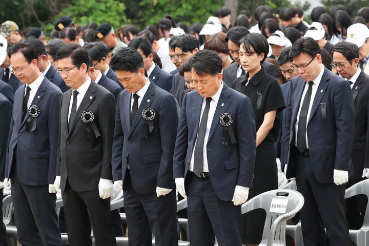 6일 오전 충북 청주시 청원구 오창읍 중앙근린공원 내 충혼탑에서 제70회 현충일 추념식이 열리고 있다. (사진=충북도 제공) *재판매 및 DB 금지