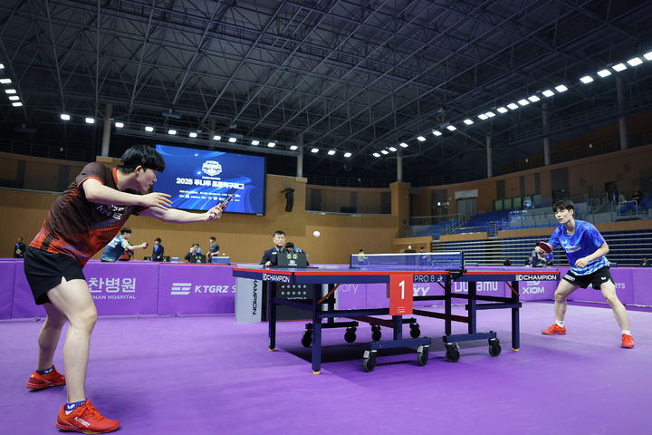 [서울=뉴시스] 2025 프로탁구리그 경기 장면. (사진=한국프로탁구연맹 제공) *재판매 및 DB 금지