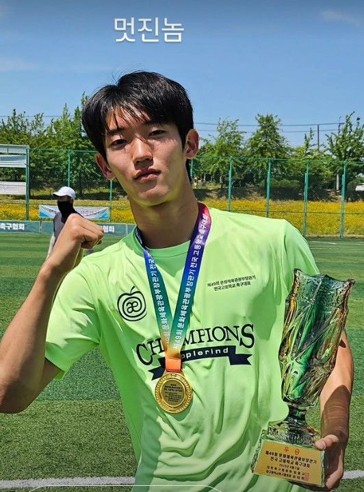 [서울=뉴시스] 송지욱. (사진=박연수 인스타그램 캡처) 2025.06.07. photo@newsis.com&nbsp; *재판매 및 DB 금지