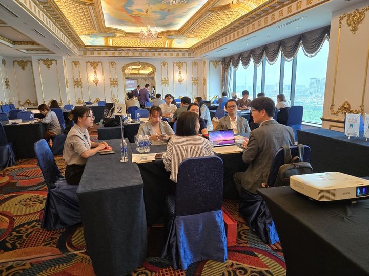 [광주=뉴시스] 광주 북구 광융합무역촉진단은 지난 1일부터 8일까지 베트남 하노이와 태국 방콕을 방문, 수출상담회 등을 통해 총 1750만 달러 규모의 수출계약 성과를 거뒀다. (사진 = 광주 북구 제공) 2025.06.08. photo@newsis.com *재판매 및 DB 금지