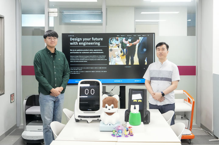 [울산=뉴시스] 구미현 기자 =UNIST 연구진. 사진 이희승 교수(우)와 박하은 연구원(좌). photo@newsis.com *재판매 및 DB 금지