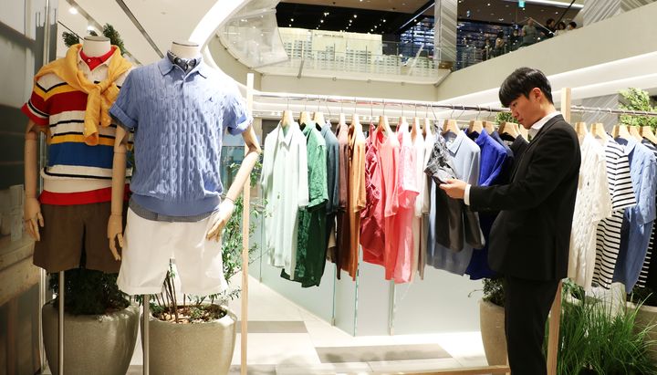 [대구=뉴시스] 대구 신세계백화점은 '빈폴 solsol' 팝업 행사를 진행한다. (사진 = 대구 신세계백화점 제공) 2025.06.09. photo@newsis.com *재판매 및 DB 금지