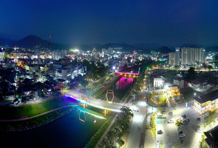 [순창=뉴시스] 순창읍 경천변 경천길. (사진=뉴시스 DB). photo@newsis.com *재판매 및 DB 금지