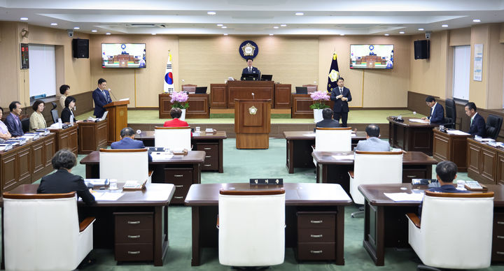 [청양=뉴시스] 조명휘 기자 = 청양군의회가 9일 제312회 제1차 정례회를 개회하고 있다. (사진= 청양군의회 제공) 2025.06.10. photo@newsis.com *재판매 및 DB 금지