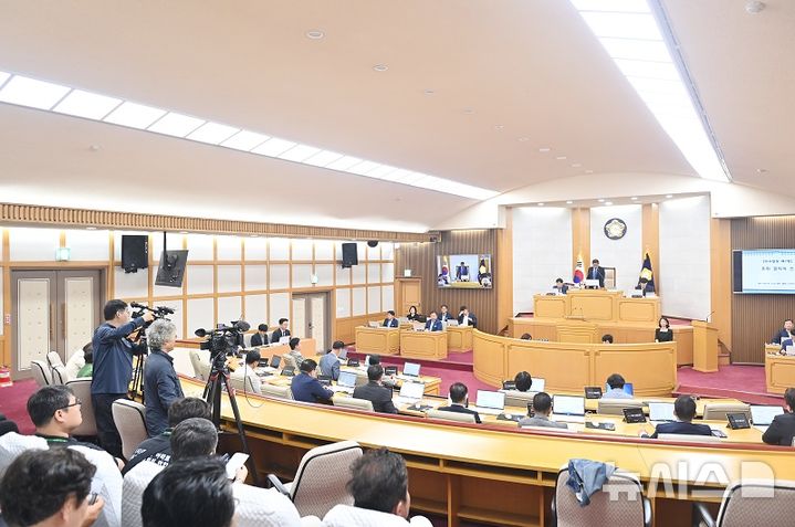 [파주=뉴시스] 경기 파주시의회 제257회 제1차 정례회. (사진=파주시의회 제공) 2025.06.10. photo@newsis.com
