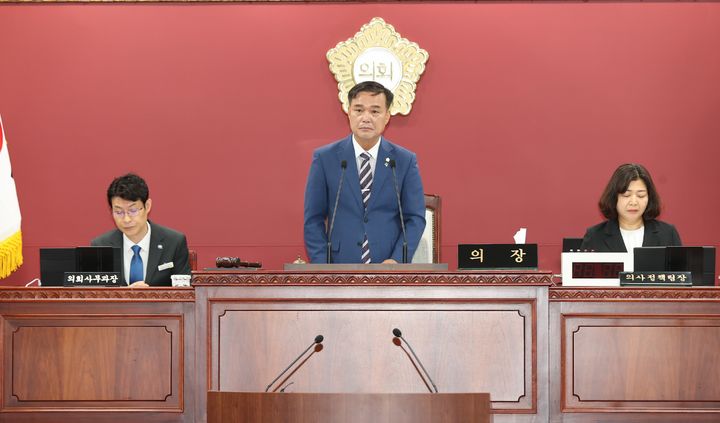 [고창=뉴시스] 10일 개회한 고창군의회 제316회 제1차 정례회, 조민규 의장이 회의를 진행하고 있다. *재판매 및 DB 금지