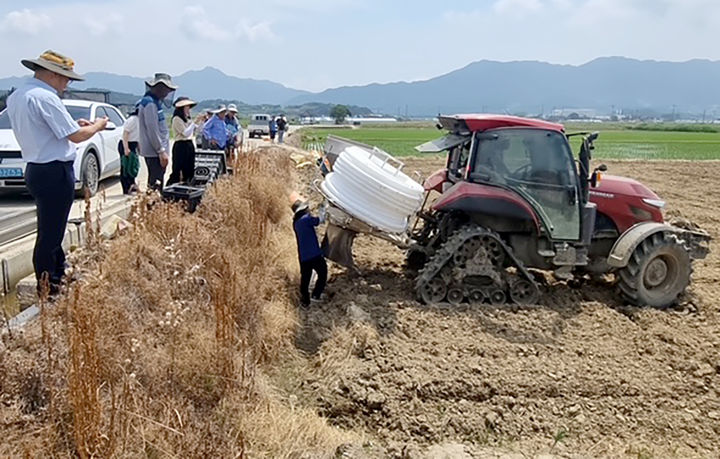 [곡성=뉴시스]  전남 곡성군 논 활용 타작물 재배 시범 사업 추진. (사진=곡성군청 제공). photo@newsis.com *재판매 및 DB 금지