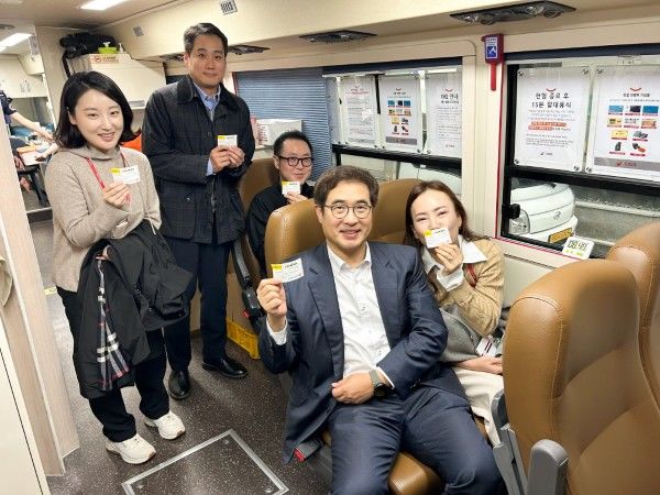[서울=뉴시스] 이지민 수습 기자 = SK증권은 오는 12일 서울 여의도 본사 앞에서 '사랑의 헌혈 캠페인'을 진행한다고 11일 밝혔다. (사진=SK증권 제공) 2025.06.11. photo@newsis.com *재판매 및 DB 금지