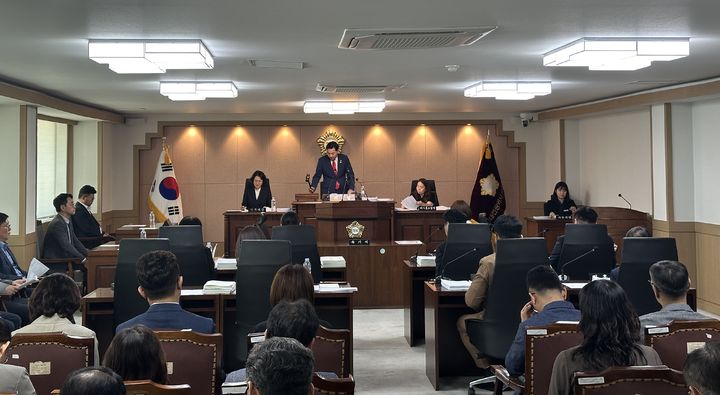 [대전=뉴시스] 대전 대덕구의회가 11일 제287회 제1차 정례회 제2차 본회의를 열고 있다. (사진=대덕구의회 제공) 2025.06.11. photo@newsis.com *재판매 및 DB 금지
