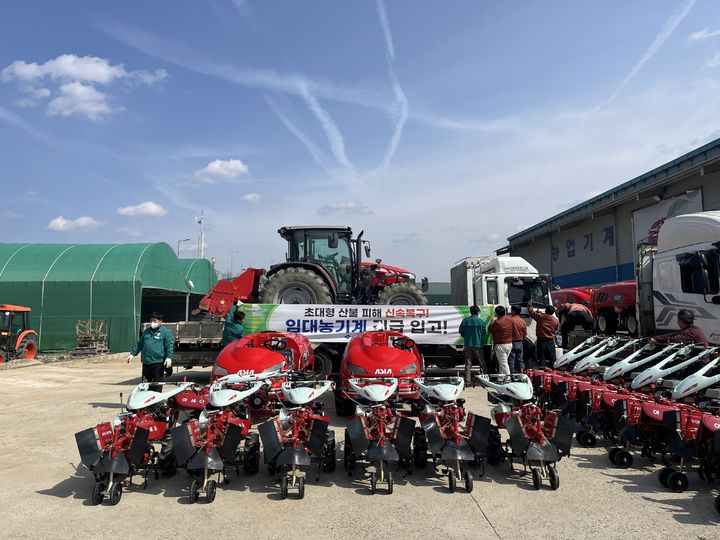 [안동=뉴시스] 임대농기계 지원. (사진=경북도 제공) 2025.06.12.. photo@newsis.com *재판매 및 DB 금지