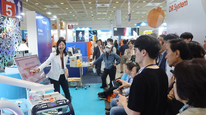[서울=뉴시스] 오스템임플란트는 서울국제치과기자재전시회(SIDEX) 2025를 성공적으로 마무리했다고 12일 밝혔다. (사진=오스템임플란트 제공) 2025.06.12. photo@newsis.com *재판매 및 DB 금지