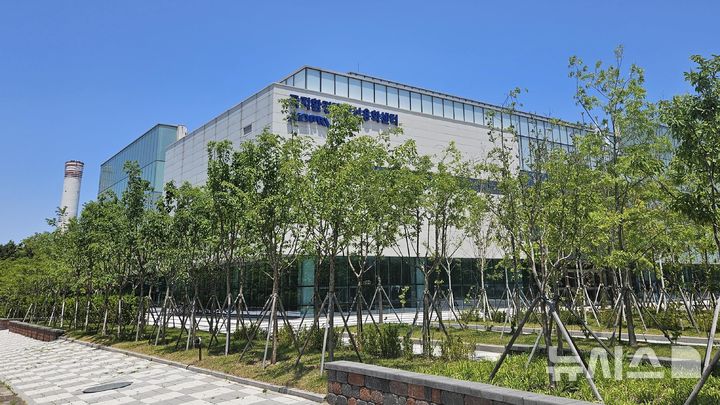 [서울=뉴시스] 극지환경재현실용화센터 전경.