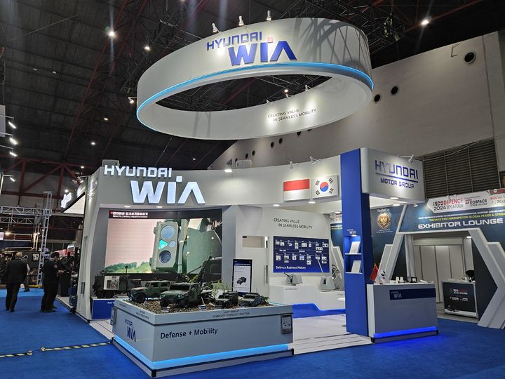 [서울=뉴시스] 인도네시아 자카르타에서 열린 인도 디펜스 2025 엑스포 & 포럼에 있는 현대위아 전시장. (사진=현대위아) 2025.06.12 photo@newsis.com *재판매 및 DB 금지&nbsp; *재판매 및 DB 금지