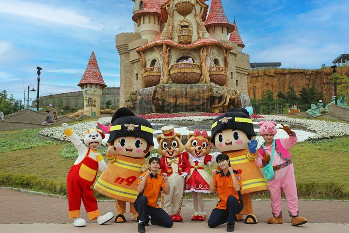 [부산=뉴시스] 매직포레스트 안전 수호 대작전. (사진=롯데월드 어드벤처 부산 제공) 2025.06.12. photo@newsis.com *재판매 및 DB 금지