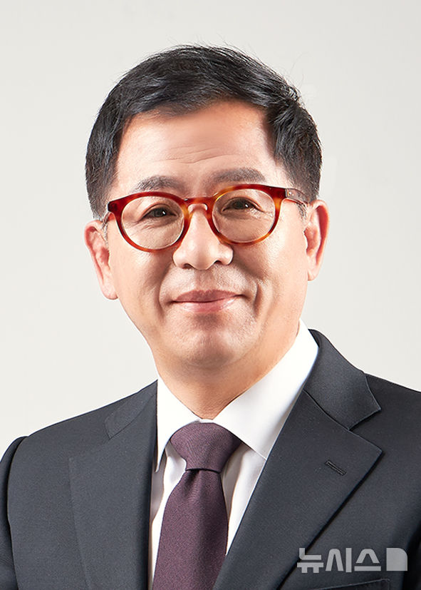 [포항=뉴시스] 송종욱 기자 = 이상휘 국회의원(포항 남·울릉)은 6월 호국보훈의 달 맞아 국가유공자 예우 강화 법률 개정안 2건을 발의했다. 사진은 이상휘 의원. (사진=이상휘 의원실 제공) 2025.06.12. photo@newsis.com