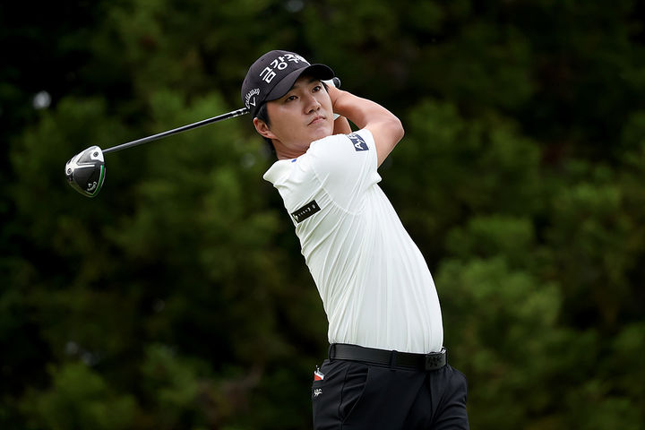 [서울=뉴시스] 하나은행 인비테이셔널 첫날 9언더파 63타로 공동 1위에 오른 옥태훈. (사진=KPGA 홈페이지 캡처) *재판매 및 DB 금지