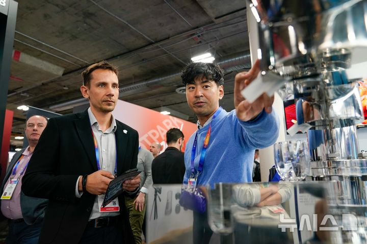 화성시, 'MARS 2025' 데모데이...AI스타트업에 '20억 투자유치' 시동 - 뉴스 썸네일 이미지