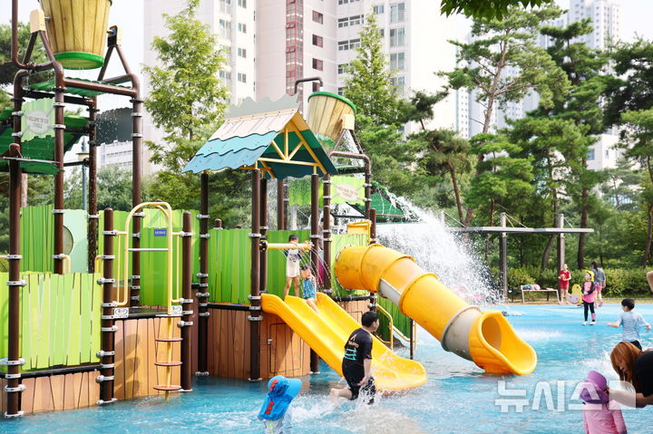 [의왕=뉴시스] 오는 16일부터 개장에 들어가는 의왕시 관내 물놀이장 전경. (사진=의왕시 제공). 2025.06.13. photo@newsis.com