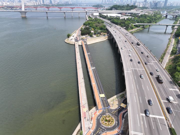 [서울=뉴시스] 구교량과 신교량. 2025.06.16 (사진 제공=서울시) photo@newsis.com *재판매 및 DB 금지