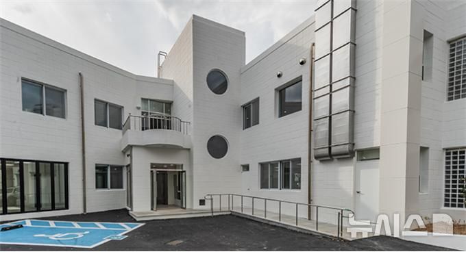 [김해=뉴시스]김해신어아트센터. 뉴시스DB. photo@newsis.com