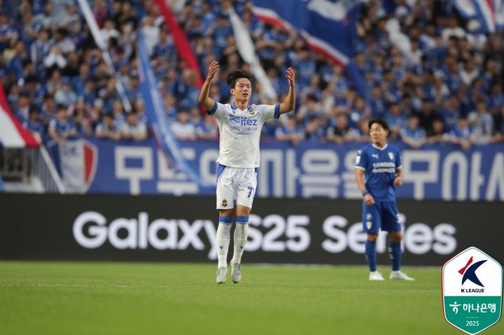 [서울=뉴시스]K리그2 인천 박승호 득점포. (사진=한국프로축구연맹 제공)
