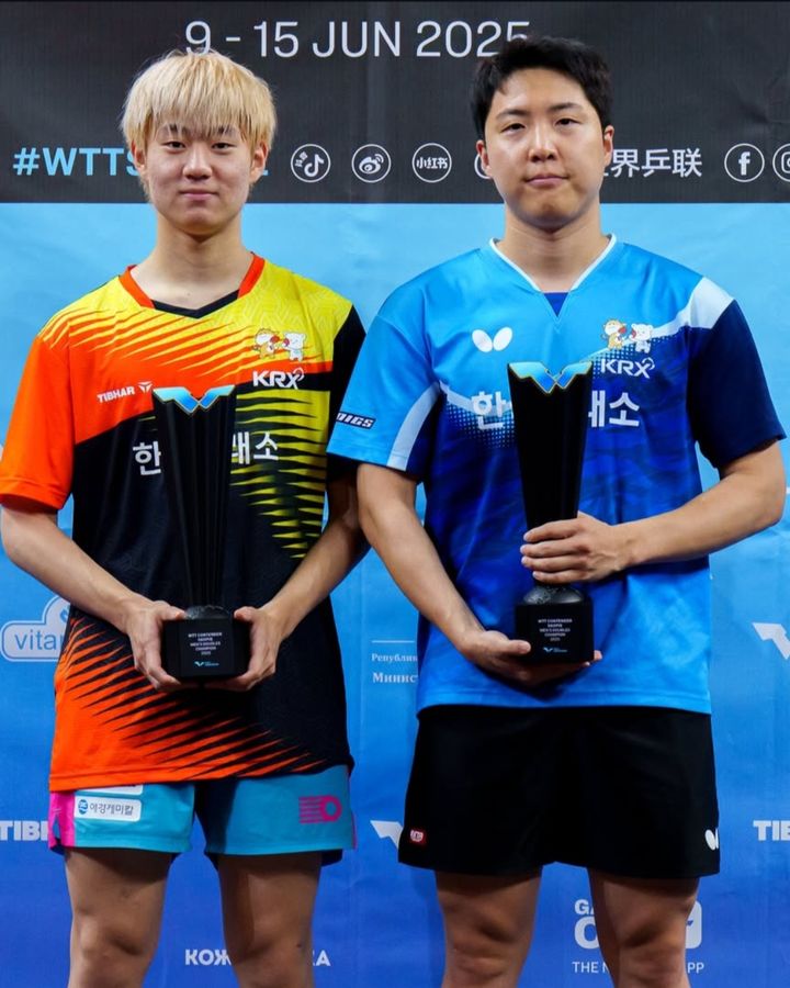 15일(한국 시간) 북마케도니아 스코페에서 열린 대회 남자복식 결승에서 인도의 마나브 다카르-마누시 시아 조를 3-0(11-9 11-7 11-9)으로 격파하고 우승한 임종훈(오른쪽)-오준성(이상 한국거래소) 조. 2025.06.15. (사진=WTT SNS 캡처) *재판매 및 DB 금지