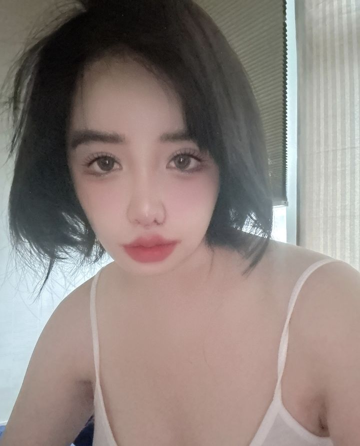 [서울=뉴시스] 박봄. (사진=박봄 인스타그램 캡처) 2025.06.16. photo@newsis.com *재판매 및 DB 금지