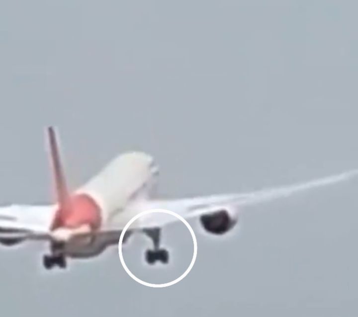 [서울=뉴시스] 에어인디아 AI171편 여객기는 사고 당시 착륙 장치가 내려와 있었다. (사진=텔레그래프) 2025.06.16 *재판매 및 DB 금지