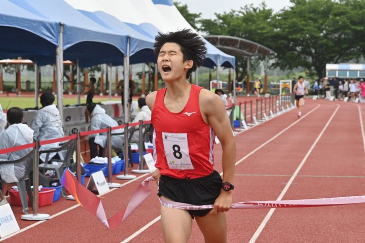 [안동=뉴시스] 지난 제54회 전국소년체육대회 근대 3종에서 금메달을 차지한 경북체육중학교 김동원 선수. (사진=경북교육청 제공) 2025.06.16. photo@newsis.com *재판매 및 DB 금지