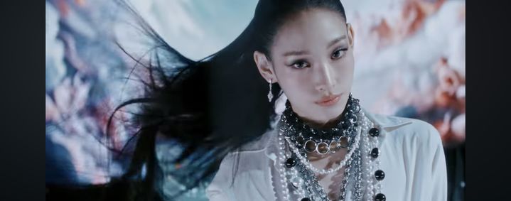 [서울=뉴시스] 올데이프로젝트 '페이머스' 뮤직비디오. (사진 = 더블랙레이블 제공) 2025.06.17. photo@newsis.com *재판매 및 DB 금지