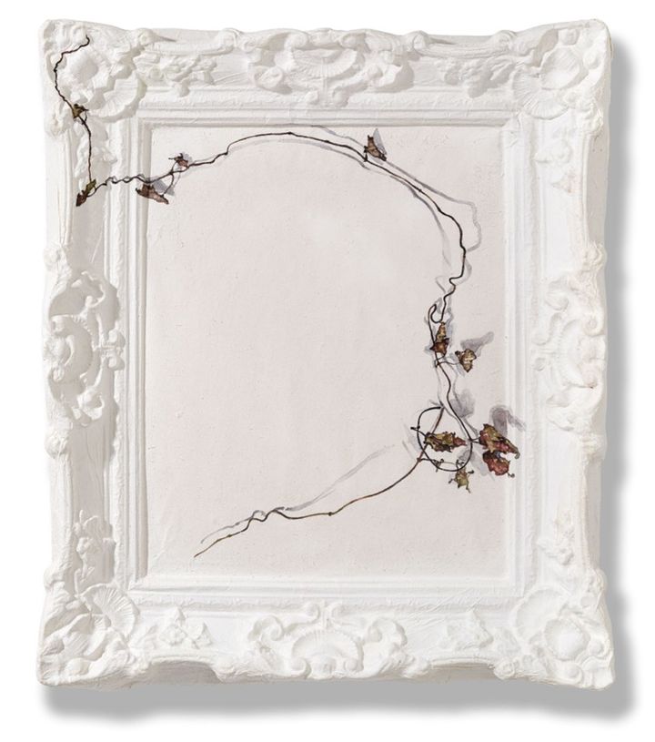 김정아 꽃꿈 Quiet dreams 수채, 한지 캐스팅 68.5x58.5x4 cm 2024 Courtesy of the artist and Duson Gallery 이미지 제공: 두손갤러리 *재판매 및 DB 금지