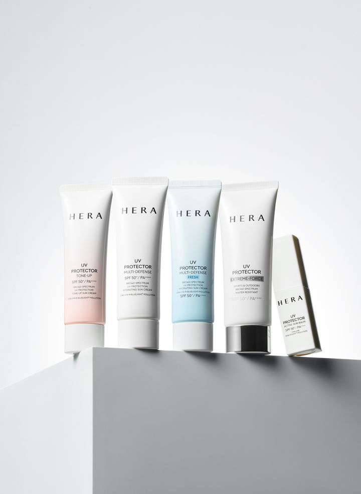 [서울=뉴시스] 아모레퍼시픽은 헤라의 선 케어 라인인 'UV 프로텍터’가 누적 판매 1000만개를 돌파했다고 17일 밝혔다.(사진=아모레퍼시픽 제공) *재판매 및 DB 금지