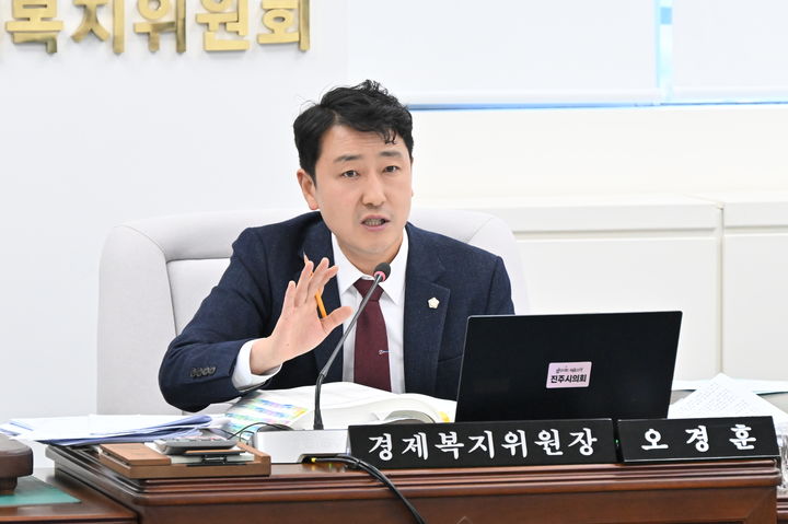 [진주=뉴시스] 오경훈 진주시의회 경제복지위원장. (사진=진주시의회 제공) 2025.06.17. photo@newsis.com *재판매 및 DB 금지
