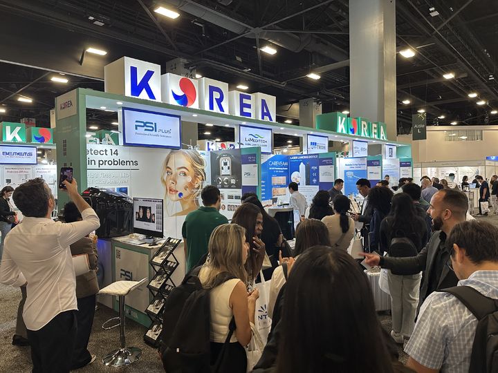 [수원=뉴시스] WHX 마이애미 의료기기 전시회 한국관 모습. (사진=경과원 제공) 2025.06.17. photo@newsis.com *재판매 및 DB 금지