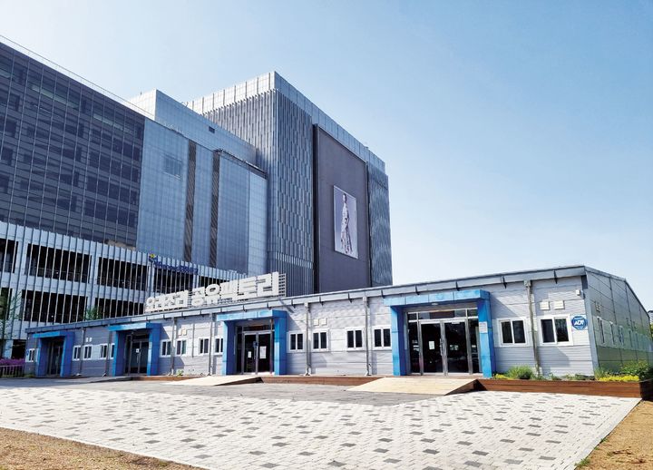 [수원=뉴시스] 더드림 공유팩토리 리모델링. (사진=경기도 제공) 2025.06.18. photo@newsis.com *재판매 및 DB 금지