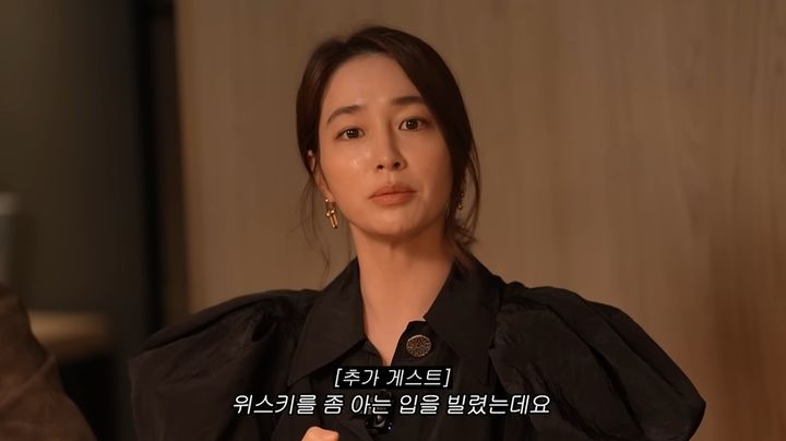 [서울=뉴시스] 배우 이병헌이 17일 유튜브 채널 '이민정 MJ'에 출연해 아내 이민정의 주량을 폭로했다. (사진=유튜브 채널 '이민정 MJ' 화면 캡처) 2025.06.18 photo@newsis.com&nbsp; *재판매 및 DB 금지