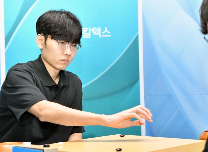 [서울=뉴시스] 제30기 GS칼텍스배 프로기전 결승에 진출한 신진서 9단. (사진=한국기원 제공) *재판매 및 DB 금지