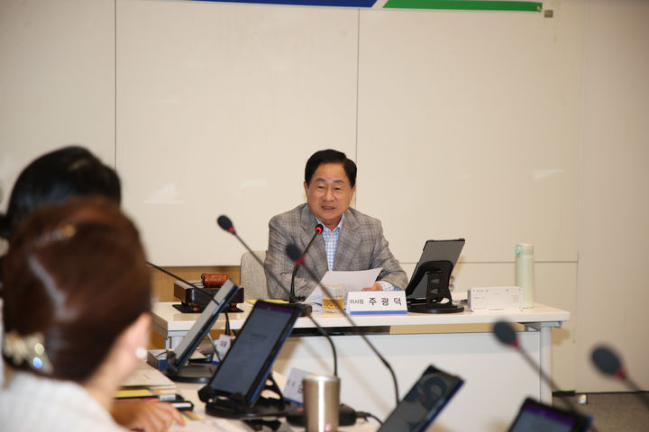 18일 진행된 남양주문화재단 창립총회에서 주광덕 남양주시장이 인사말을 하고 있다. (사진=남양주시 제공) photo@newsiscom *재판매 및 DB 금지