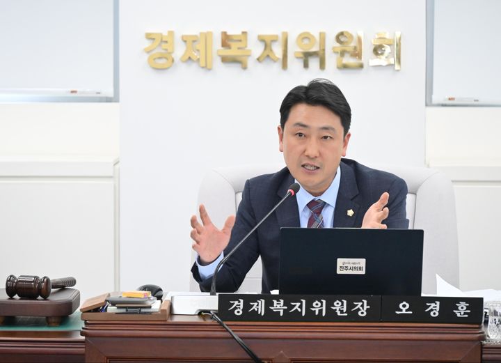 [진주=뉴시스]진주시의회 오경훈 경제복지위원장. (사진=뉴시스 DB). photo@newsis.com&nbsp; *재판매 및 DB 금지