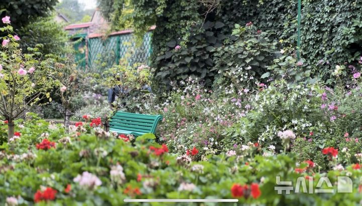 [제주=뉴시스] 프랑스 지베르니에 위치한 '모네의 정원'. 제주도는 이 정원의 분원을 유치하는 방안을 추진하고 있다. (사진=독자 김도은 씨 제공) photo@newsis.com