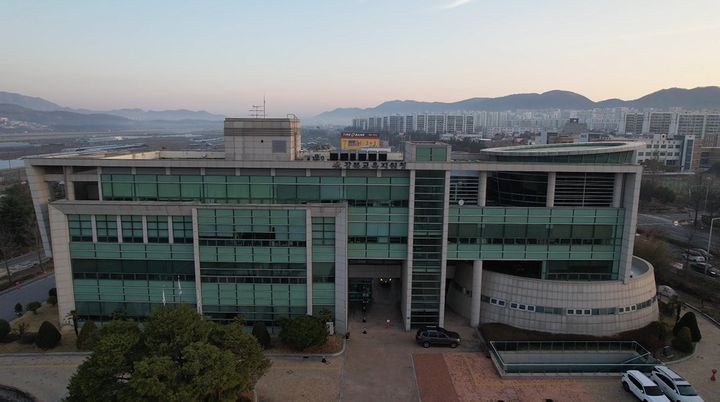 [울산=뉴시스] 구미현 기자 = 울산 강북교육지원청 전경 (사진=울산시교육청 제공) photo@newsis.com *재판매 및 DB 금지