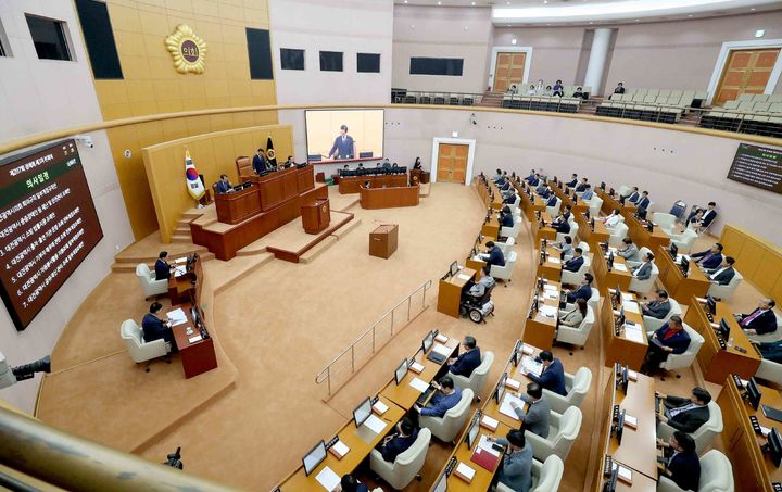 [대전=뉴시스] 조명휘 기자 = 대전시의회가 19일 제287회 정례회 제3차 본회의를 열어 안건을 심의·의결하고 있다. (사진= 대전시의회 제공) 2025.06.19. photo@newsis.com&nbsp; *재판매 및 DB 금지