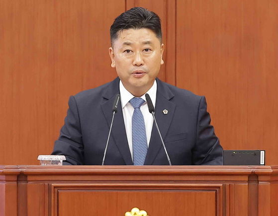 [대전=뉴시스] 조명휘 기자 = 방진영(더불어민주당·유성구2) 대전시의원이 19일 열린 제287회 정례회 제3차 본회의서 5분자유발언을 하고 있다. (사진= 대전시의회 제공) 2025.06.19. photo@newsis.com *재판매 및 DB 금지