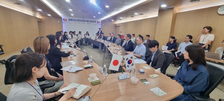 [안동=뉴시스] 19일 경북도청에서 한일 공무원간담회가 진행되고 있다. (사진=경북도 제공) 2025.06.19. photo@newsis.com *재판매 및 DB 금지