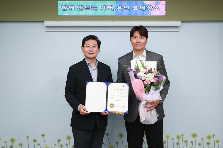 [서울=뉴시스] 용인FC 테크니컬 디렉터로 선임된 이동국. (사진=용인특례시 제공) *재판매 및 DB 금지